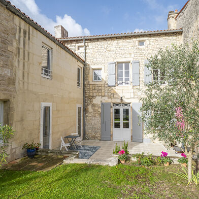 Maison 6 pièces 399000 €