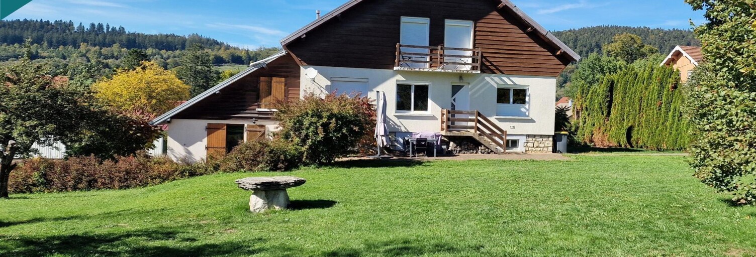 Maison 10 Pièces 210 m² à vendre à Arc-sous-Cicon (25520)