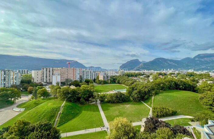 GRENOBLE SUD Bel Appartement de 3 pièces + cuisine (77.19m² loi carrez) — photo 2