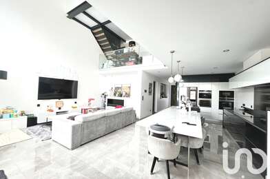 Maison 6 pièces 599000 €