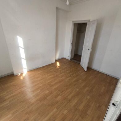 Appartement 3 pièces 130000 €