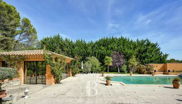 Villa / Maison 9 pièces  à vendre Aix-en-Provence 13100