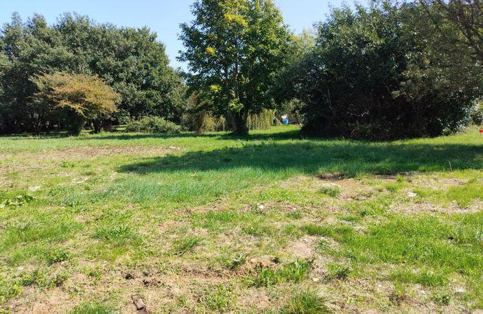 À vendre terrain à bâtir 1 282 m² – Tesson (17460) – — photo 4