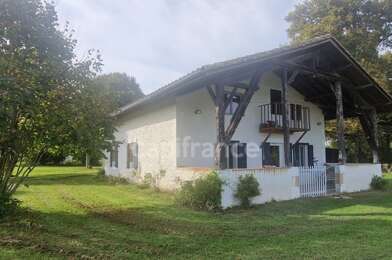 Maison 8 pièces 250000 €