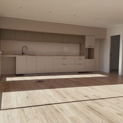 Maison 4 pièces 280250 €