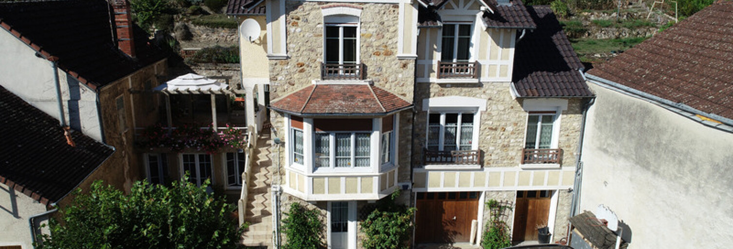 Maison 6 Pièces 161 m² à vendre à Mont-Saint-Père (02400)