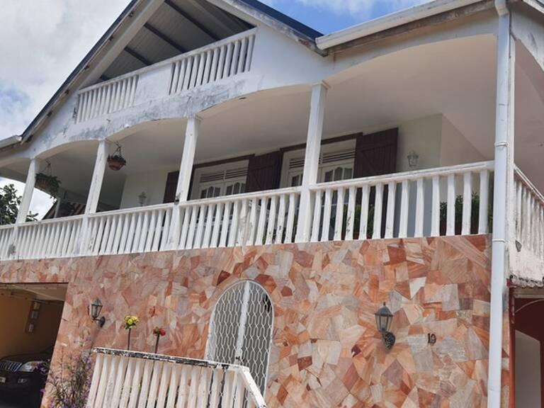 Maison à vendre 13 pièces TROIS RIVIERES (971) — photo 1