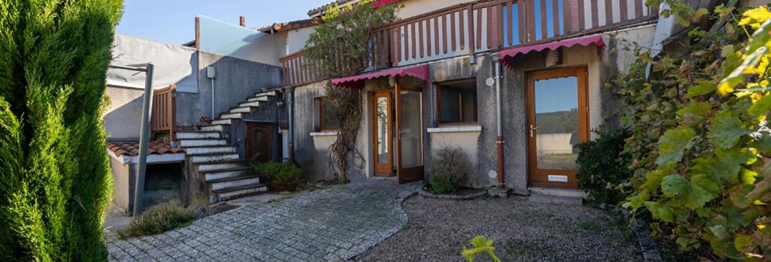 Maison 8 Pièces 270 m² à vendre à Panissières (42360)