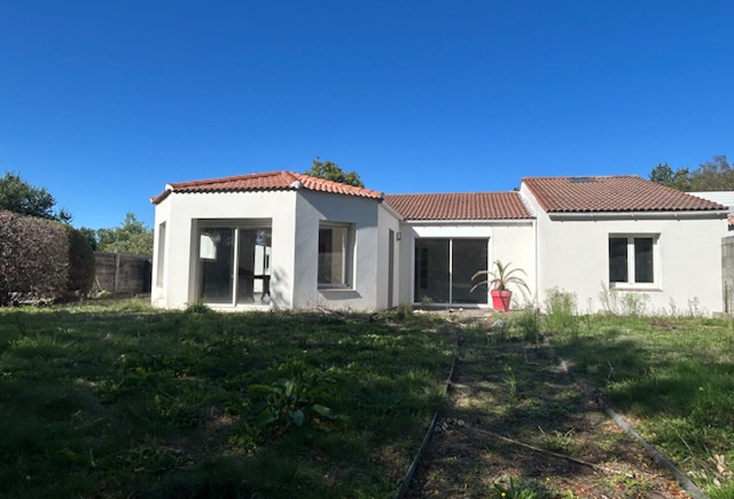 Maison COMMEQUIERS, 171m2 avec terrain de 2925m2 — photo 1