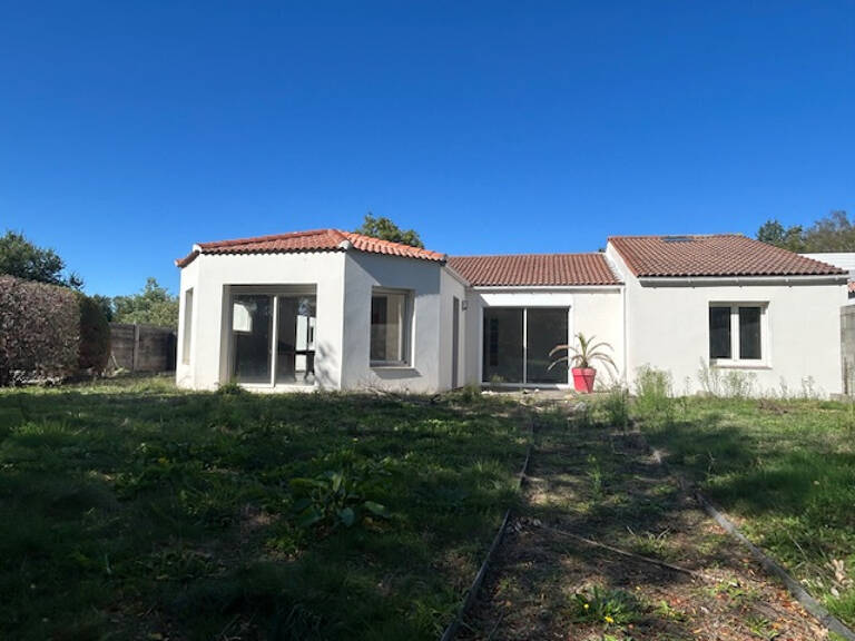 Maison COMMEQUIERS, 171m2 avec terrain de 2925m2 — photo 1