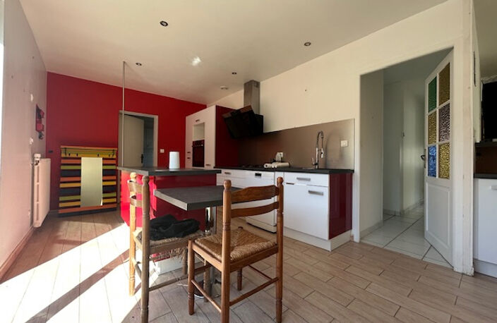 Maison COMMEQUIERS, 171m2 avec terrain de 2925m2 — photo 4