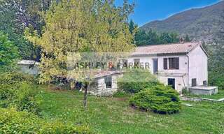 Maison 6 Pièces 140 m² à vendre à Entrevaux (04320)