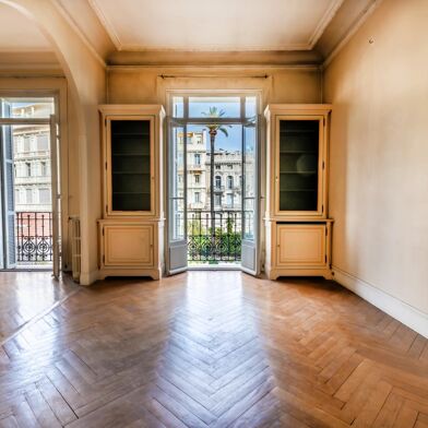 Appartement 4 pièces 840000 €