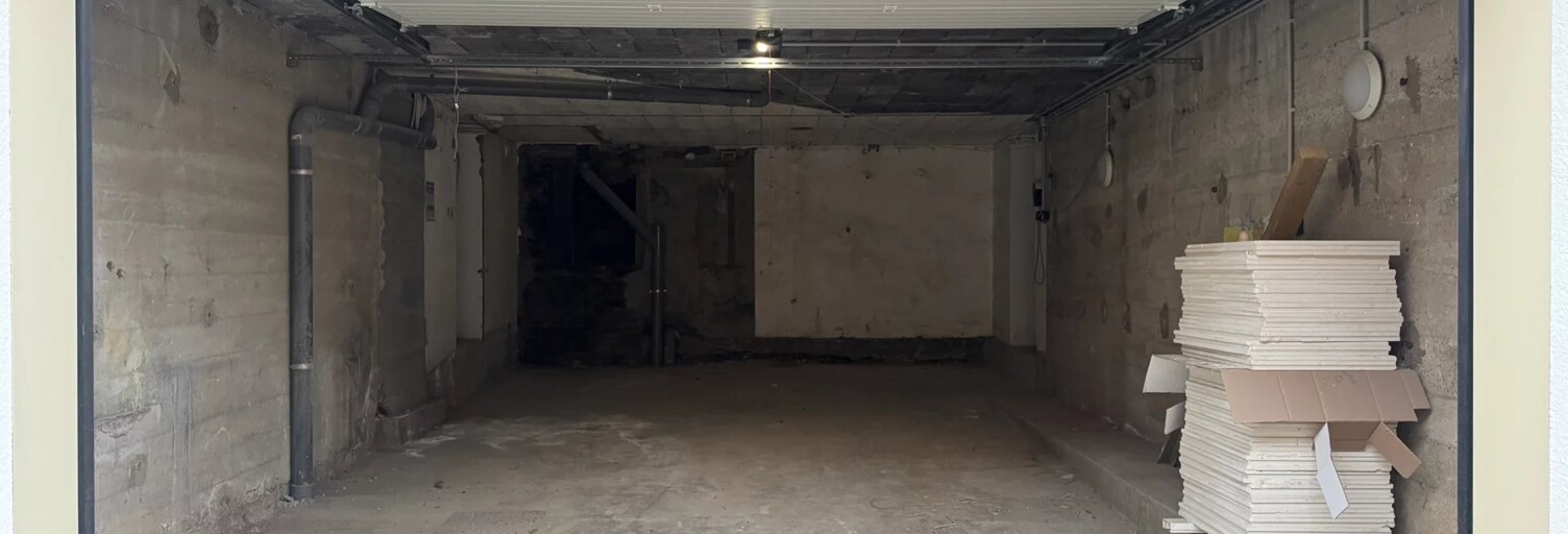 Garage  37 m² à louer à La Valla-en-Gier (42131)