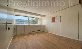 Bureau  14 m² à louer à Vallauris (06220)