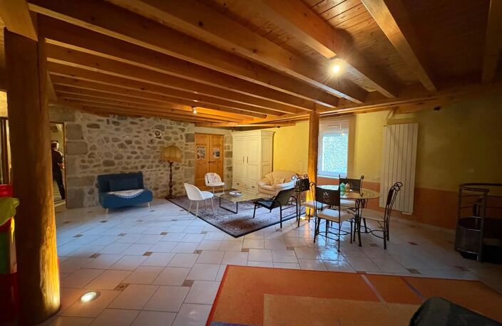 BATISSE DE CHARME — photo 5