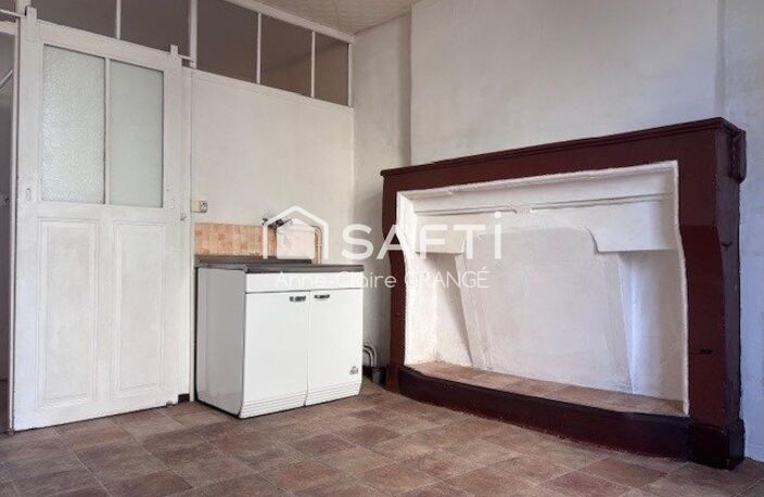 Maison de ville avec cave et courette ,idéal investisseur ou premier achat — photo 2