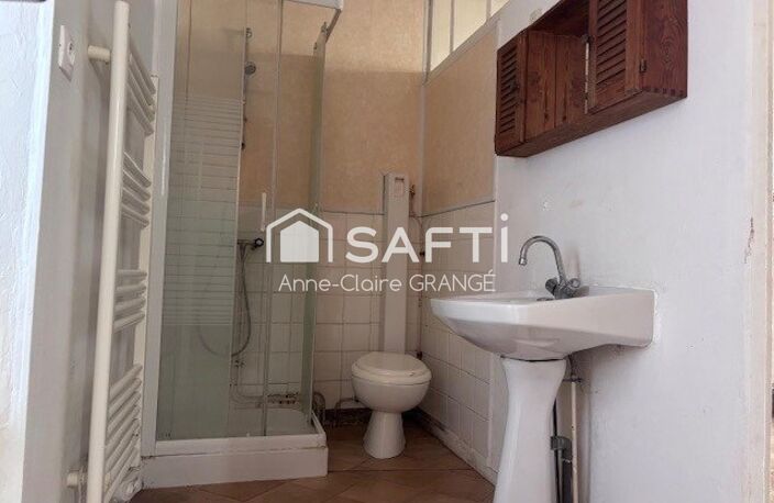 Maison de ville avec cave et courette ,idéal investisseur ou premier achat — photo 4
