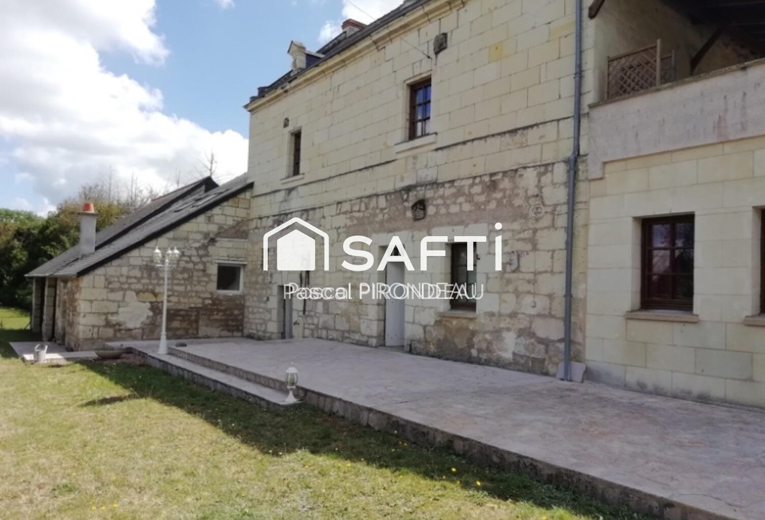 IMMEUBLE DE 150M2  - 266 000€ — photo 1