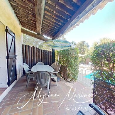 Appartement 3 pièces 240000 €