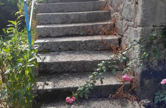 MAISON HABITABLE DE CONSTRUCTION TRADITIONNELLE EN PIERRE ET BATIS — photo 2