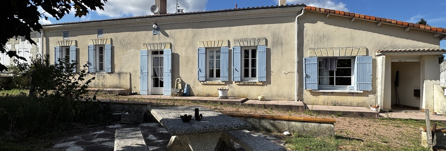 Maison 8 Pièces 132 m² à vendre à Coux (17130)