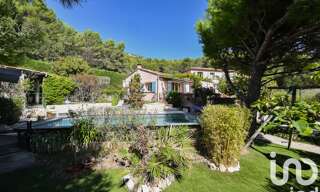 Maison 7 Pièces 180 m² à vendre à Cuges-les-Pins (13780)