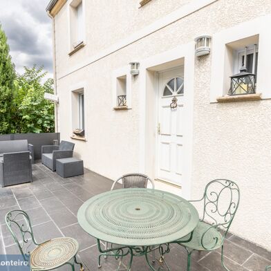 Maison 8 pièces 554900 €
