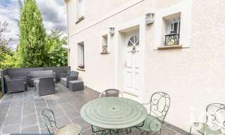 Maison 8 Pièces 180 m² à vendre à Mandres-les-Roses (94520)