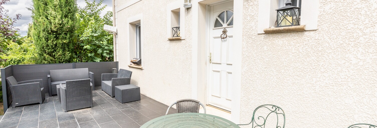 Maison 8 Pièces 180 m² à vendre à Mandres-les-Roses (94520)