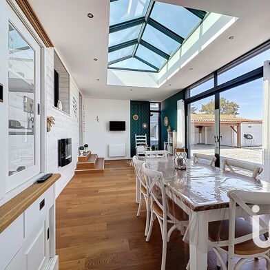 Maison 8 pièces 592000 €