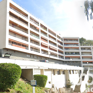 Appartement 5 pièces 225000 €