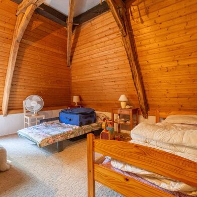 Maison 7 pièces 312405 €