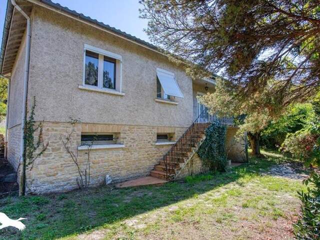 Maison de ville de 6 pièces principales — photo du bien