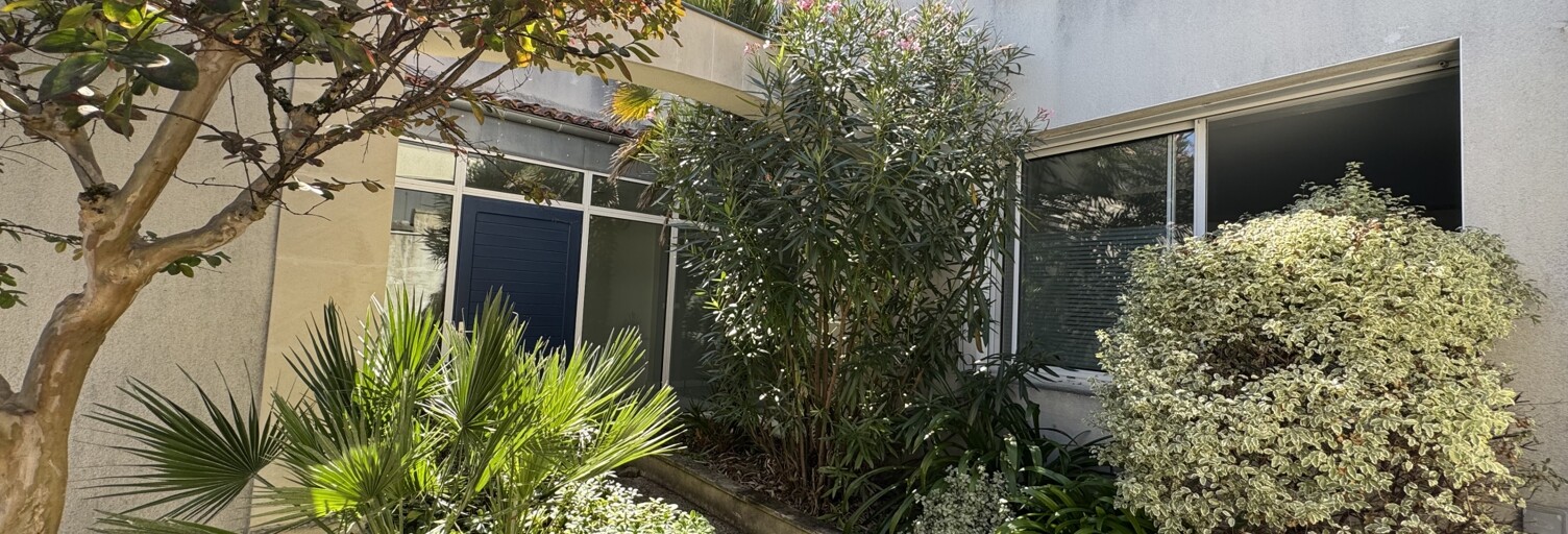 Immeuble  179 m² à vendre à Saintes (17100)