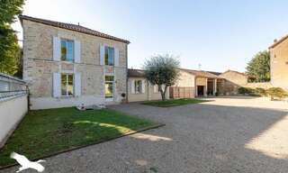 Maison 6 Pièces 203 m² à vendre à La Rochefoucauld-en-Angoumois (16110)