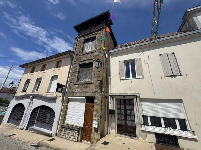Maison de ville de 4 pièces principales — photo du bien