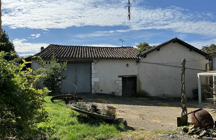 Maison en pierre de 3 pièces principales — photo 4