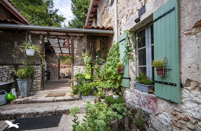 Maison en pierre de 5 pièces principales — photo 2