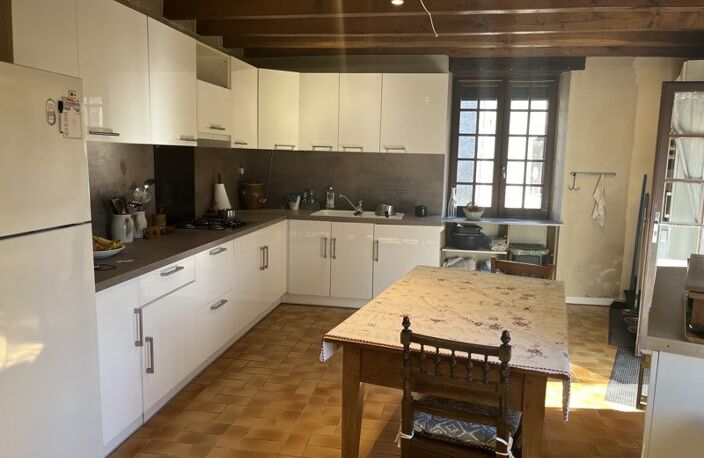 Maison de bourg de 4 pièces principales — photo 2
