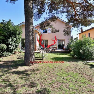 Maison 9 pièces 750000 €