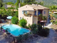 Villa familiale avec piscine et annexes — photo 3