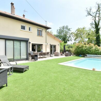 Maison 5 pièces 415000 €