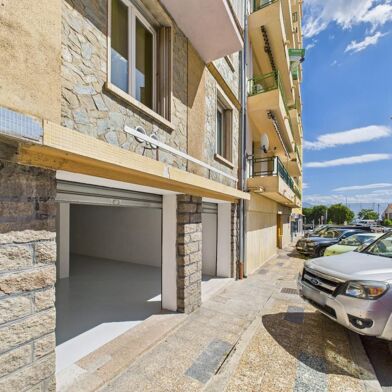 Commerce  680000 €