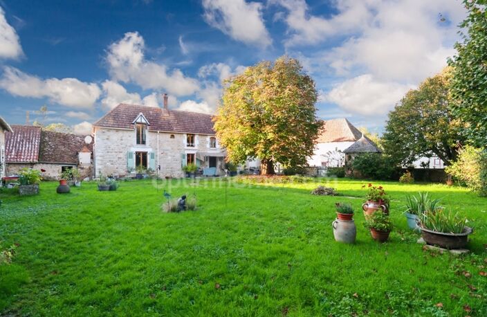 Maison en Pierre de Charme et de Caractère - 5 pièces - 2 Chambres - Dépendances - Terrain 1039 m² -  COULONGES LES HEROLLES  (86) — photo 3