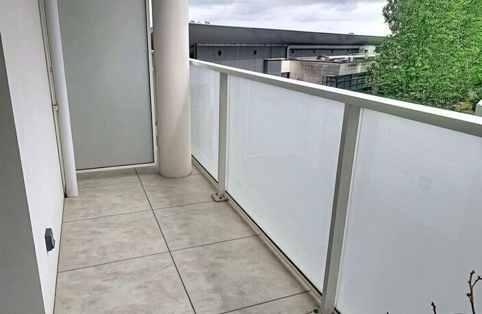 Appartement avec balcon À Vendre    LA ROCHELLE — photo 5