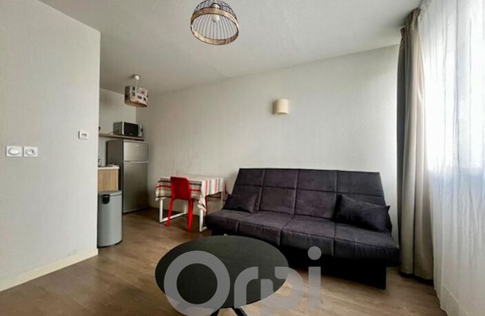 Appartement À Vendre — photo 2