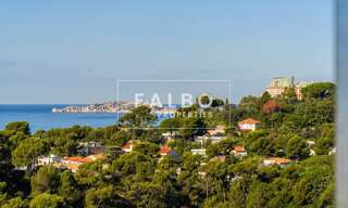 Appartement 5 Pièces 215 m² à vendre à Marseille 8 (13008)