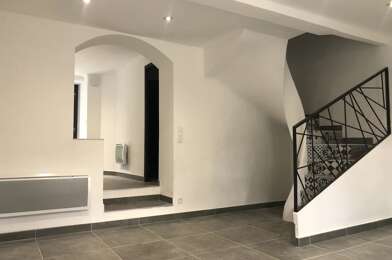 Appartement 3 pièces 890 €