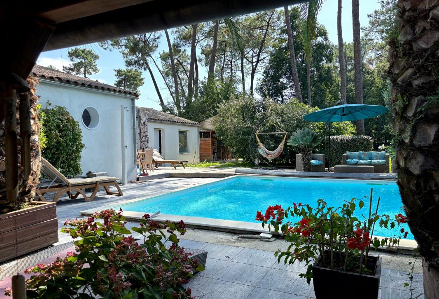 Maison familiale - 211 m²- Environnement calme - Ecrin de verdure - Terrain de 1985 m2 — photo 1